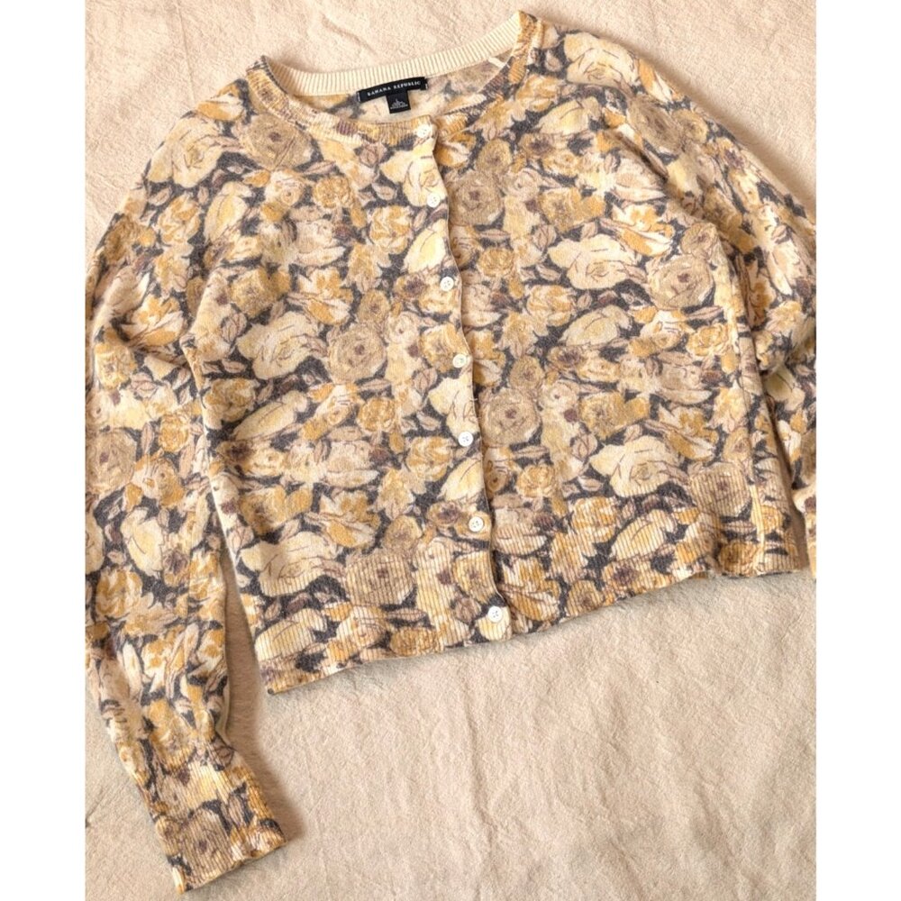 Banana Republic Angora Lambswool Cardigan VTG 2004 Womens Butter Yellow Floral L